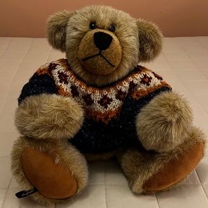 Artist Bear ~  Vintage ~ Handmade Bear wearing a Chunky Knit Sweater